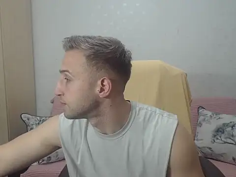 BlondEagleMuscle online show from March 9, 2026, 9:07 pm