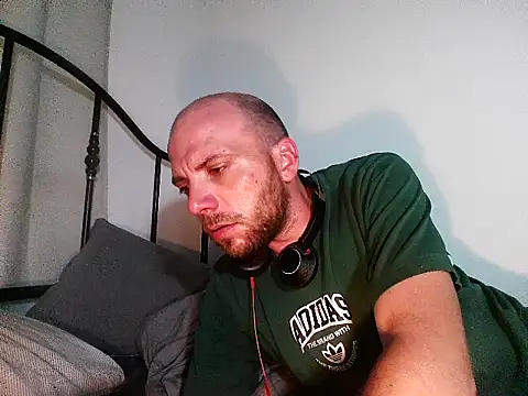 Snapshot of experiencelove chatting on June 13, 2026, 10:24 am experiencelove online show from June 13, 2026, 10:24 am