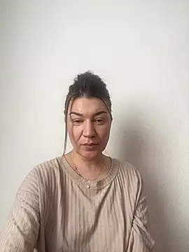 MilaDiva34 online show from March 16, 2026, 8:18 am