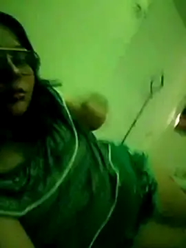 scarletth jhonsom1 online show from April 1, 2026, 7:44 pm