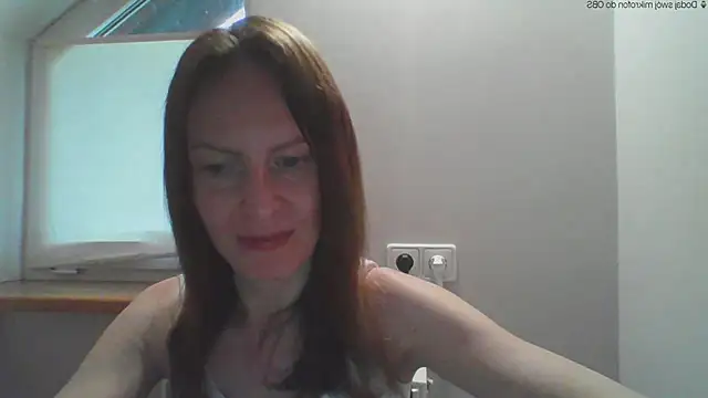 Snapshot of AnnaTight chatting on May 27, 2026, 6:15 pm AnnaTight online show from May 27, 2026, 6:15 pm
