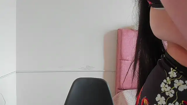  scarlettmoon online show from March 26, 2026, 6:39 pm