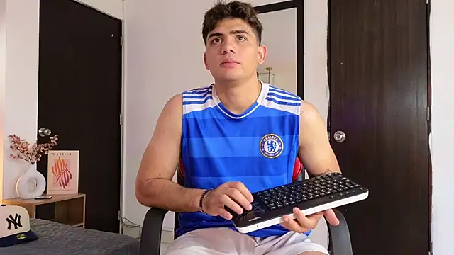 MrAdonis  online show from March 28, 2026, 7:15 pm