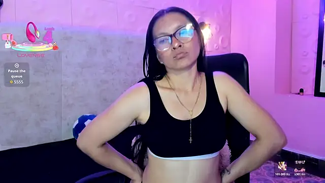 Snapshot of Chloe16_ chatting on May 19, 2026, 1:56 am Chloe16 online show from May 19, 2026, 1:56 am