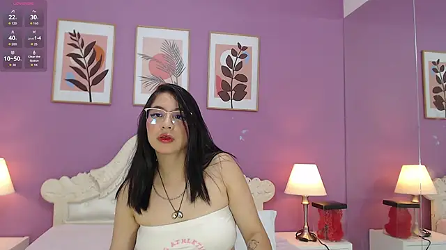 YayaQueen online show from May 23, 2026, 12:04 pm