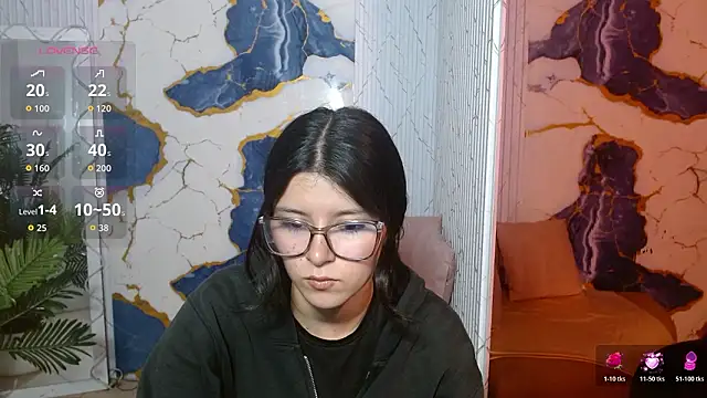 Snapshot of Emy_Tay chatting on March 8, 2026, 11:46 am Emy Tay online show from March 8, 2026, 11:46 am