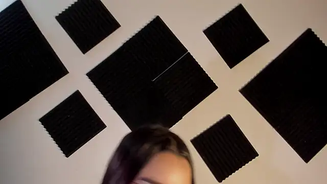 Snapshot of Emily_Rousess chatting on May 16, 2026, 6:29 pm Emily Rousess online show from May 16, 2026, 6:29 pm