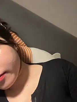 Beautiful roses online show from March 13, 2026, 5:40 pm