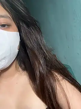 Snapshot of Beautiful_roses chatting on June 8, 2026, 3:23 pm Beautiful roses online show from June 8, 2026, 3:23 pm