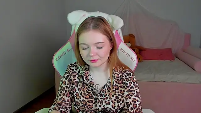 ElinaVale online show from April 27, 2026, 4:16 pm