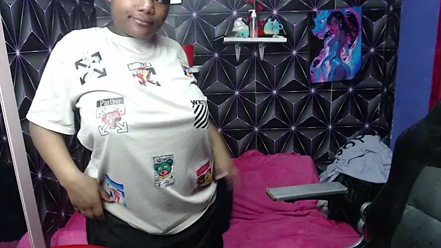 Candykss online show from May 24, 2026, 2:44 am
