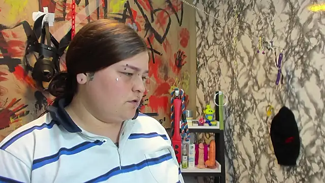 milaanddalia   online show from March 13, 2026, 1:05 pm