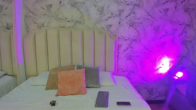 Tamara Ferrer online show from March 31, 2026, 11:23 am