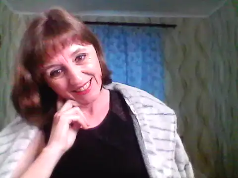 Alisaprice077 online show from April 19, 2026, 7:31 am