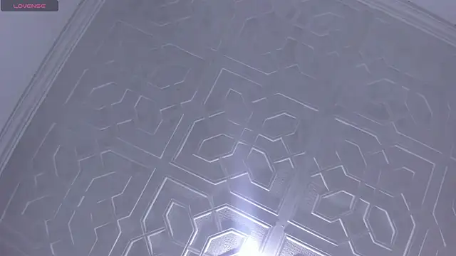 EmaGw7 online show from April 13, 2026, 11:09 pm