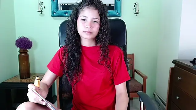 Snapshot of ChalonVera chatting on June 6, 2026, 8:03 pm ChalonVera online show from June 6, 2026, 8:03 pm