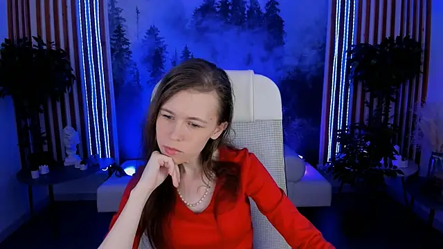 AriaGracen online show from April 10, 2026, 8:21 am