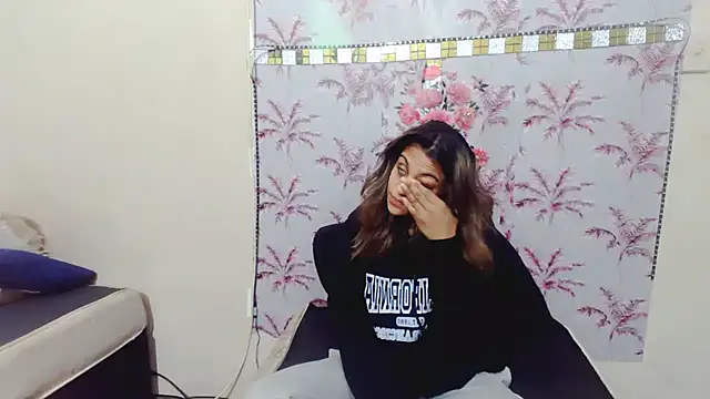 Snapshot of Luscious_Lexy chatting on July 7, 2026, 4:48 am Luscious Lexy online show from July 7, 2026, 4:48 am