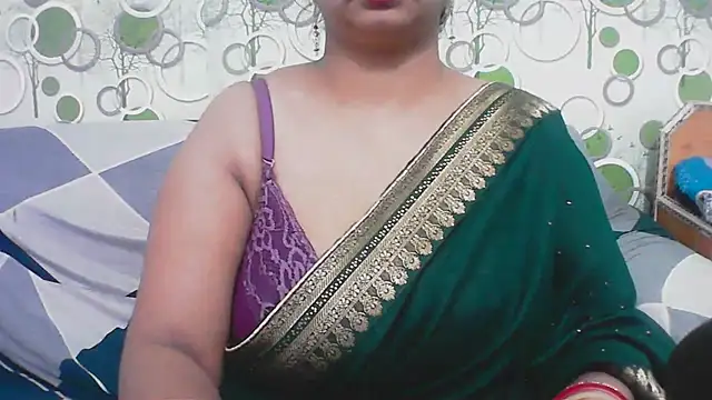 Snapshot of hard_to_do__ chatting on July 7, 2026, 4:10 pm hard to do online show from July 7, 2026, 4:10 pm