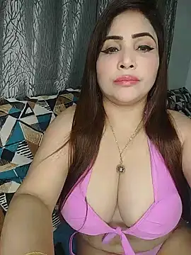 Snapshot of Princess_cutie_doll2 chatting on August 1, 2026, 9:24 pm Princess cutie doll2 online show from August 1, 2026, 9:24 pm