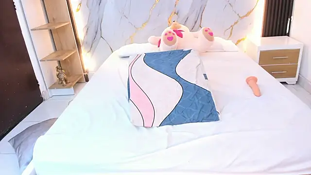 Snapshot of Damon_Antonella chatting on March 8, 2026, 2:04 am Damon Antonella online show from March 8, 2026, 2:04 am