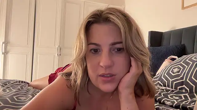 Snapshot of annabellewarick chatting on July 28, 2026, 9:36 pm annabellewarick online show from July 28, 2026, 9:36 pm