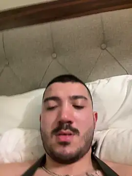 Snapshot of s_eren chatting on March 7, 2026, 8:03 pm s eren online show from March 7, 2026, 8:03 pm