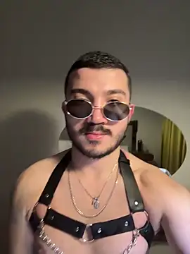 Snapshot of s_eren chatting on March 25, 2026, 5:56 pm s eren online show from March 25, 2026, 5:56 pm