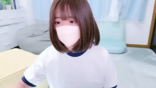 Snapshot of TSU-YU chatting on May 19, 2026, 10:11 am TSU-YU online show from May 19, 2026, 10:11 am