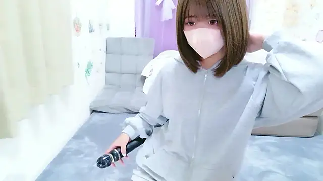 Snapshot of TSU-YU chatting on May 15, 2026, 10:57 am TSU-YU online show from May 15, 2026, 10:57 am