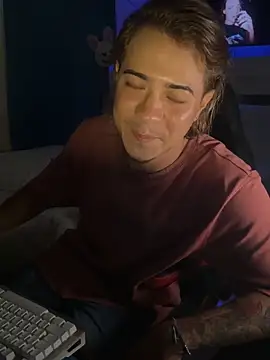 Snapshot of AngelLatinBoy chatting on March 11, 2026, 9:53 pm AngelLatinBoy online show from March 11, 2026, 9:53 pm