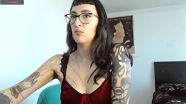 VelvetVal  online show from March 22, 2026, 3:13 pm