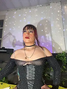 Naughtygirlts online show from March 13, 2026, 9:53 pm