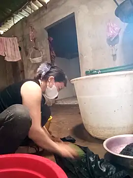 Bling-pusy online show from March 10, 2026, 5:44 am