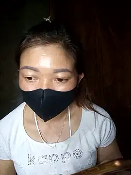 Bling-pusy online show from April 23, 2026, 12:40 pm