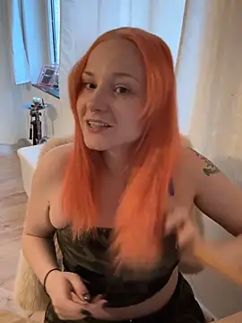 Fiebie licious  online show from April 24, 2026, 4:14 am