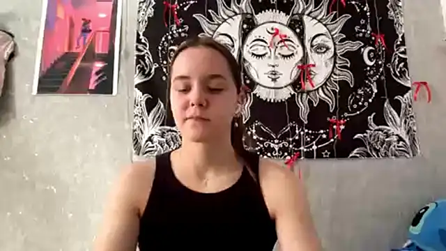 Snapshot of IvetteLuchetti chatting on March 9, 2026, 7:45 am IvetteLuchetti online show from March 9, 2026, 7:45 am