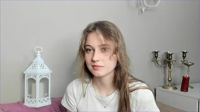 RubieHeiser online show from April 15, 2026, 6:12 pm