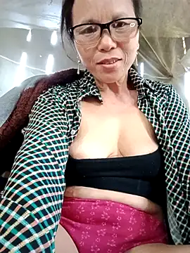 Tina6886 online show from April 29, 2026, 2:38 am