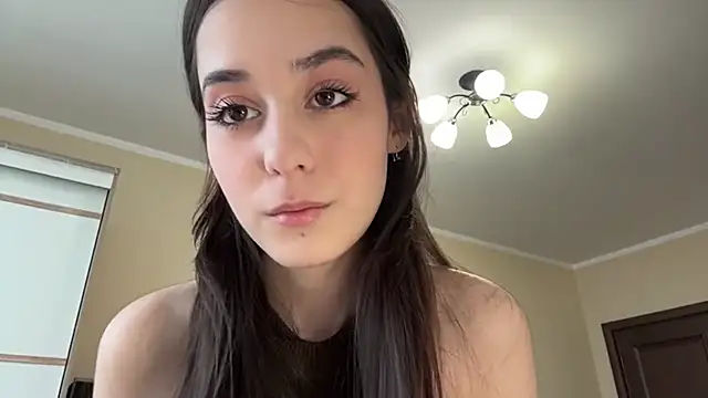 AdeleVelvet online show from March 19, 2026, 9:31 am