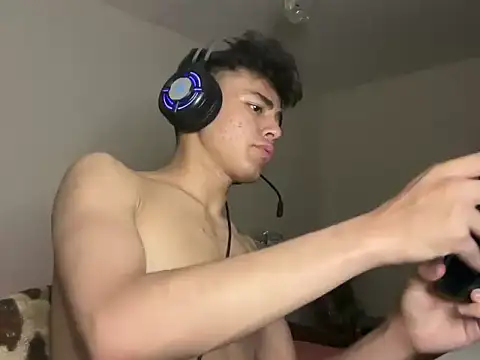 Snapshot of ToddWarren chatting on June 30, 2026, 4:07 pm ToddWarren online show from June 30, 2026, 4:07 pm
