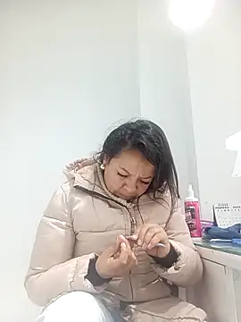 Bigbustbella online show from March 9, 2026, 3:26 pm