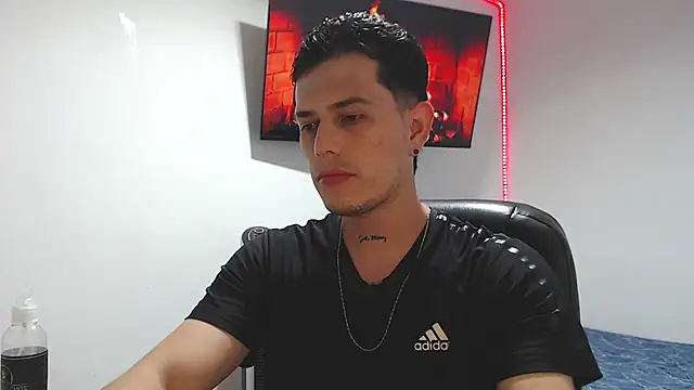 JUAN CAMILOXXX online show from March 28, 2026, 4:35 am