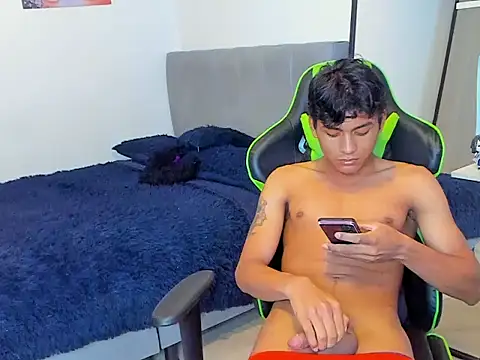 PaulTallx online show from March 26, 2026, 5:28 am