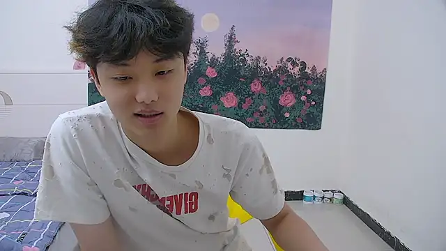 Snapshot of icecream-002 chatting on April 24, 2026, 3:41 am icecream-002 online show from April 24, 2026, 3:41 am