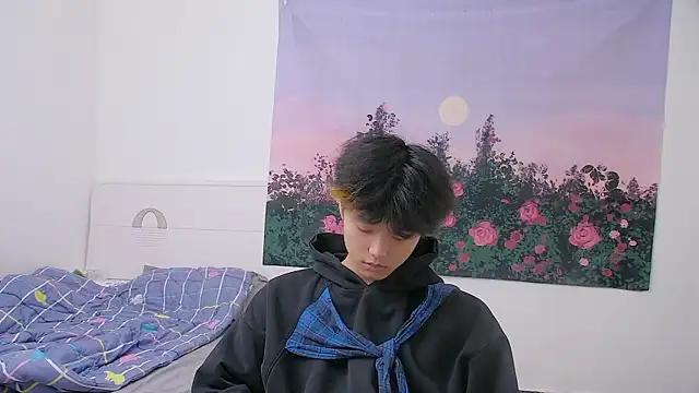 icecream-002 online show from April 11, 2026, 11:36 am