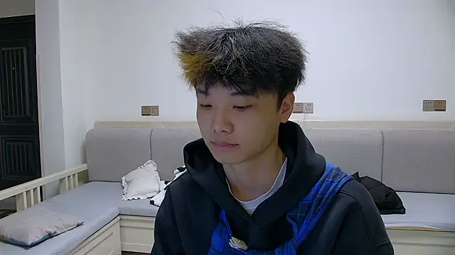 Snapshot of icecream-002 chatting on March 9, 2026, 6:17 am icecream-002 online show from March 9, 2026, 6:17 am