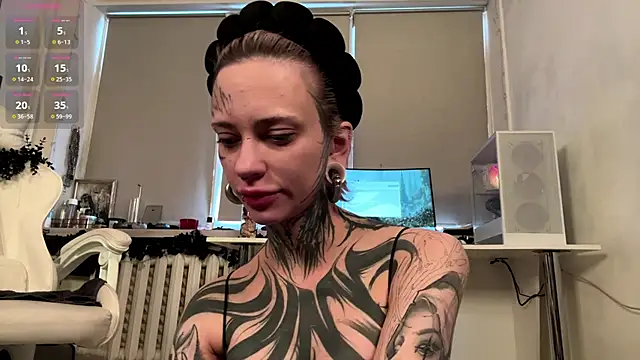 KizzieSherbert online show from April 24, 2026, 1:13 pm