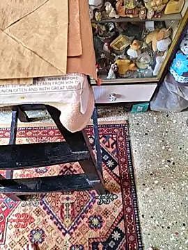 Andrealexander30 online show from April 3, 2026, 9:27 am