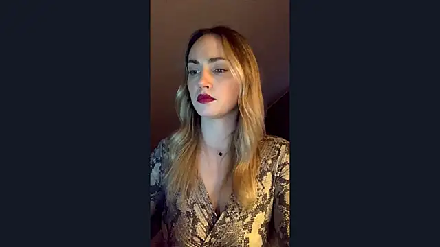 ScarlettSensitive online show from March 11, 2026, 4:12 pm